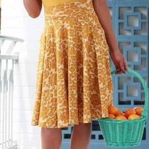 Effie's Heart Floral Mustard Yellow Sojourn A-line flare Skirt- Small (4-6)